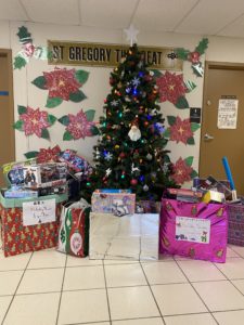 St. Gregory the Great Students are Holiday Heroes!